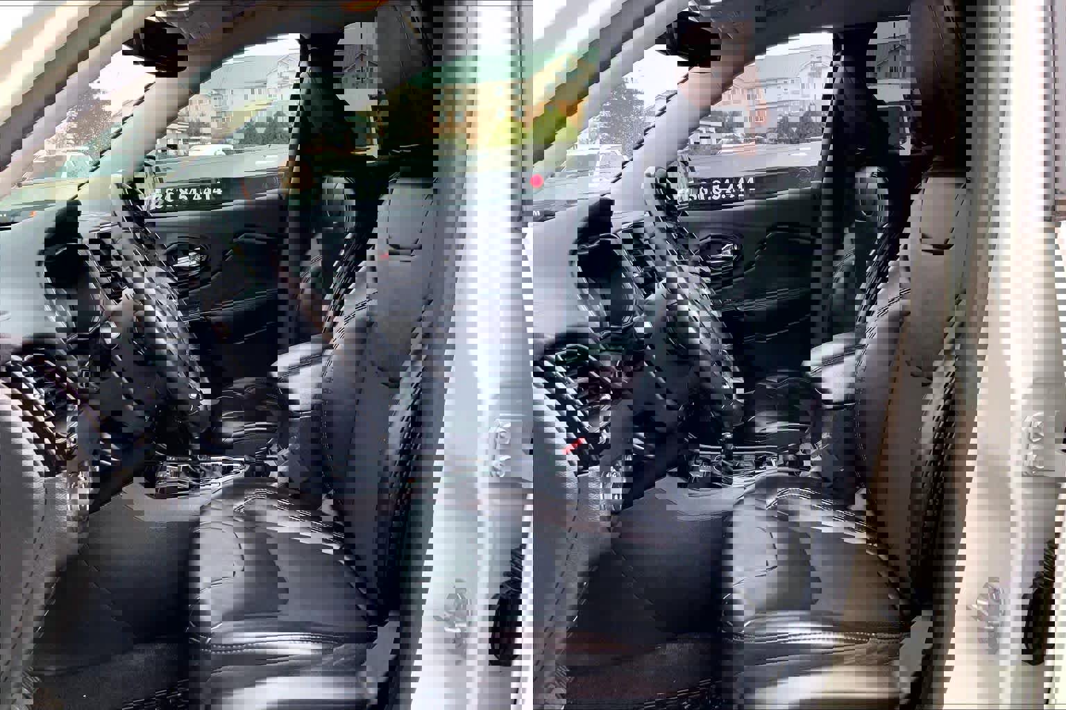 Used 2019 Jeep Cherokee Latitude Plus image 7