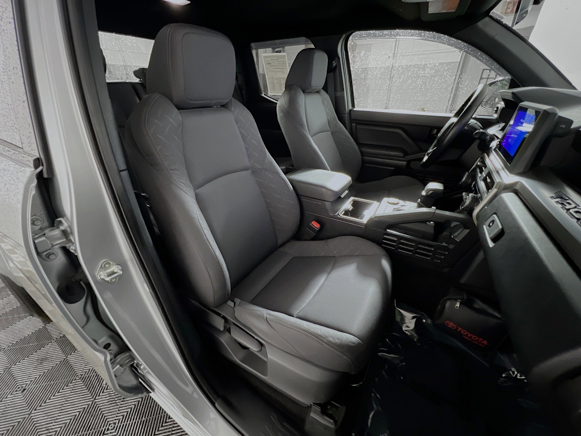 Used 2024 Toyota Tacoma SR5 image 31