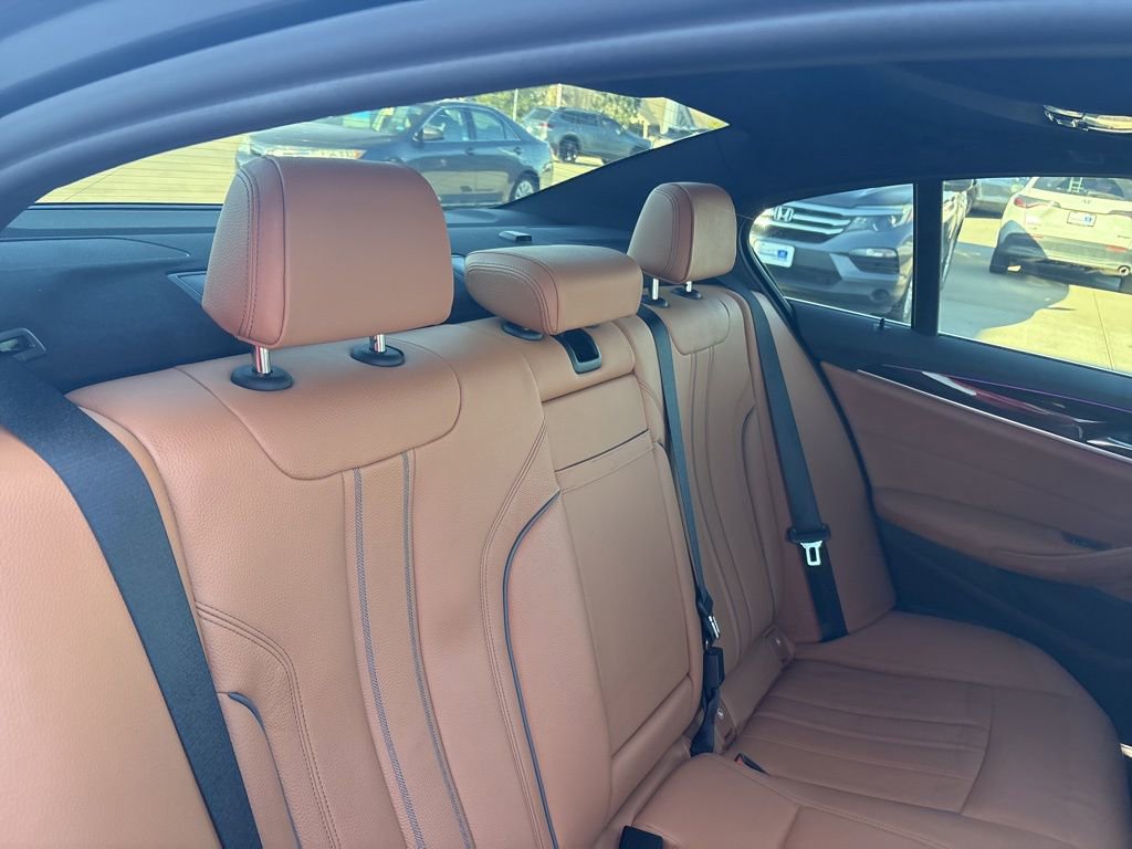 Used 2022 BMW 540i xDrive image 34