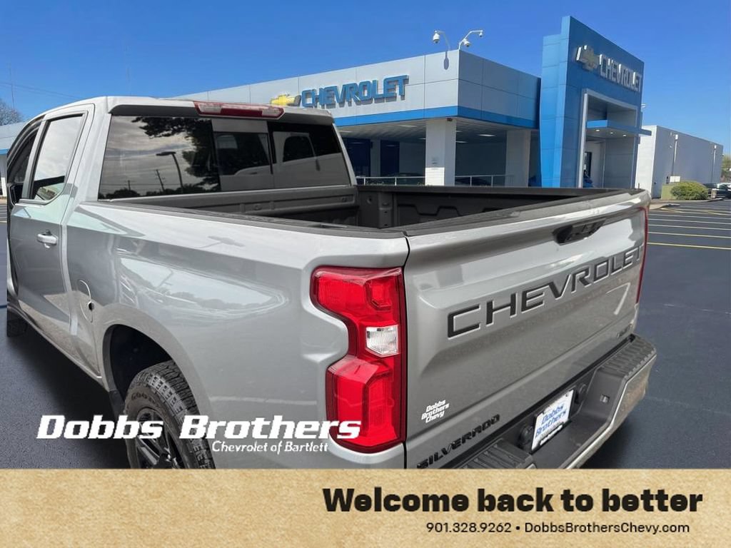 Used 2025 Chevrolet Silverado 1500 RST AWD/4WD image 36