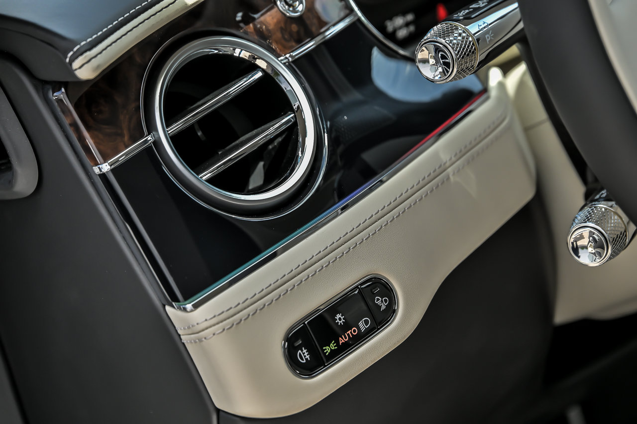 New 2026 Bentley Continental GT Azure AWD/4WD image 32