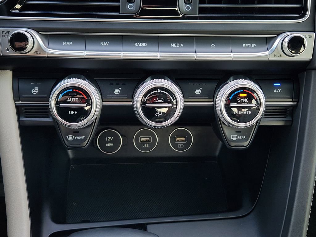 Used 2023 Genesis G70 2.0T AWD/4WD image 24