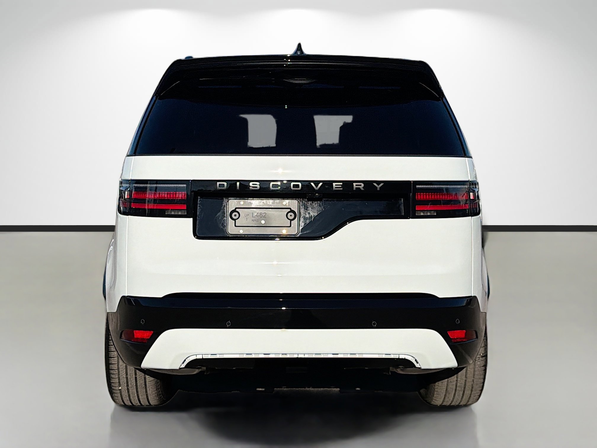 New 2026 Land Rover Discovery Dynamic SE image 4