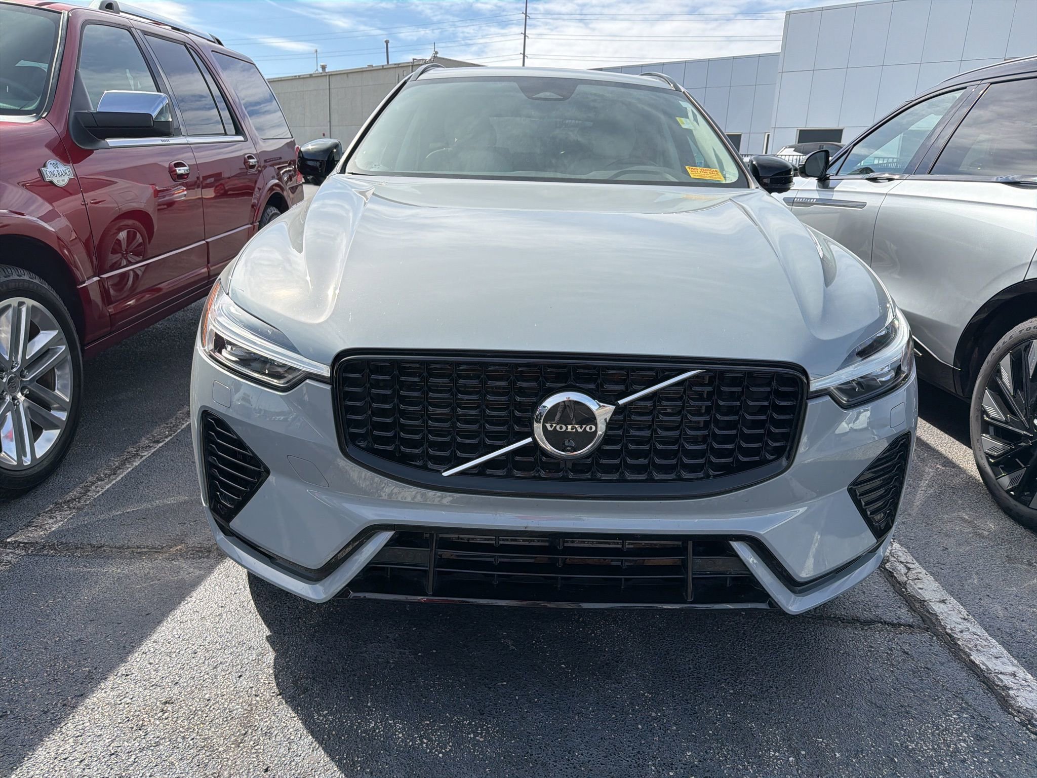 Used 2024 Volvo XC60 T8 Plus w/ Protection Package Premier image 2