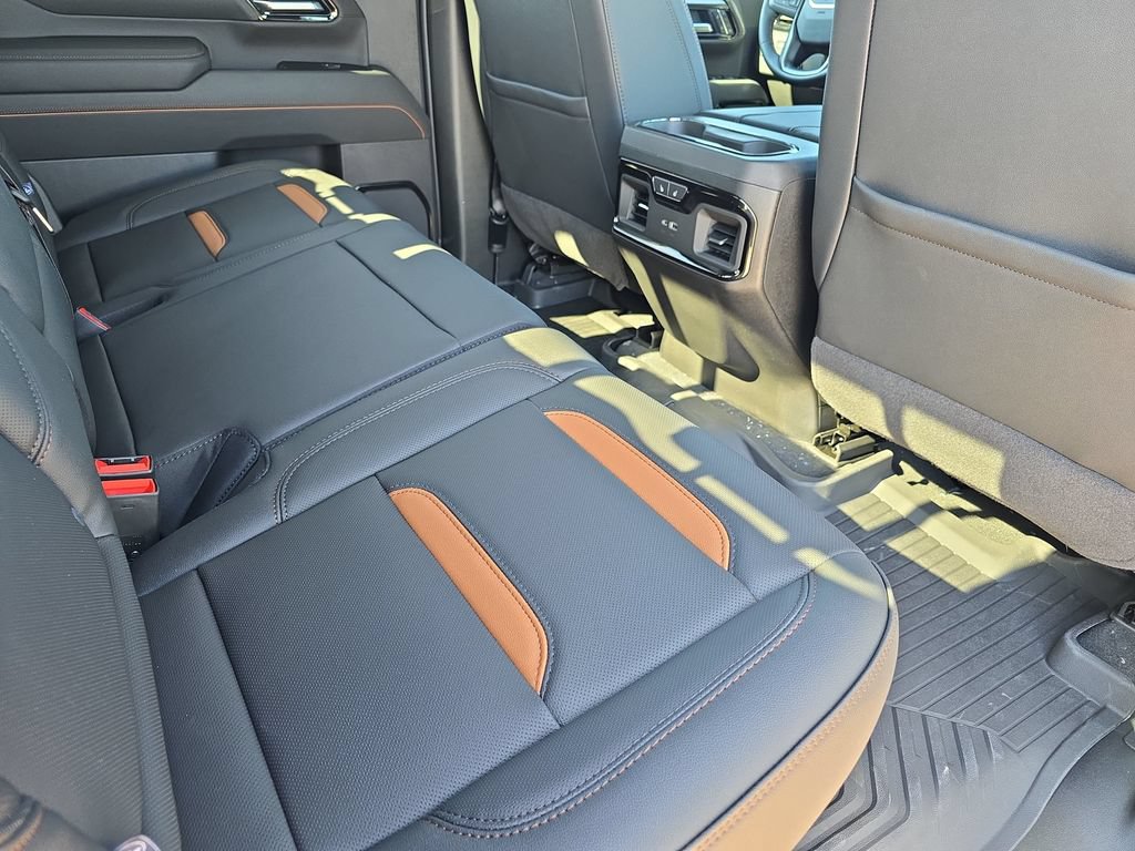 New 2026 GMC Sierra 2500 AT4 w/ AT4 Premium Plus Package AWD/4WD image 11
