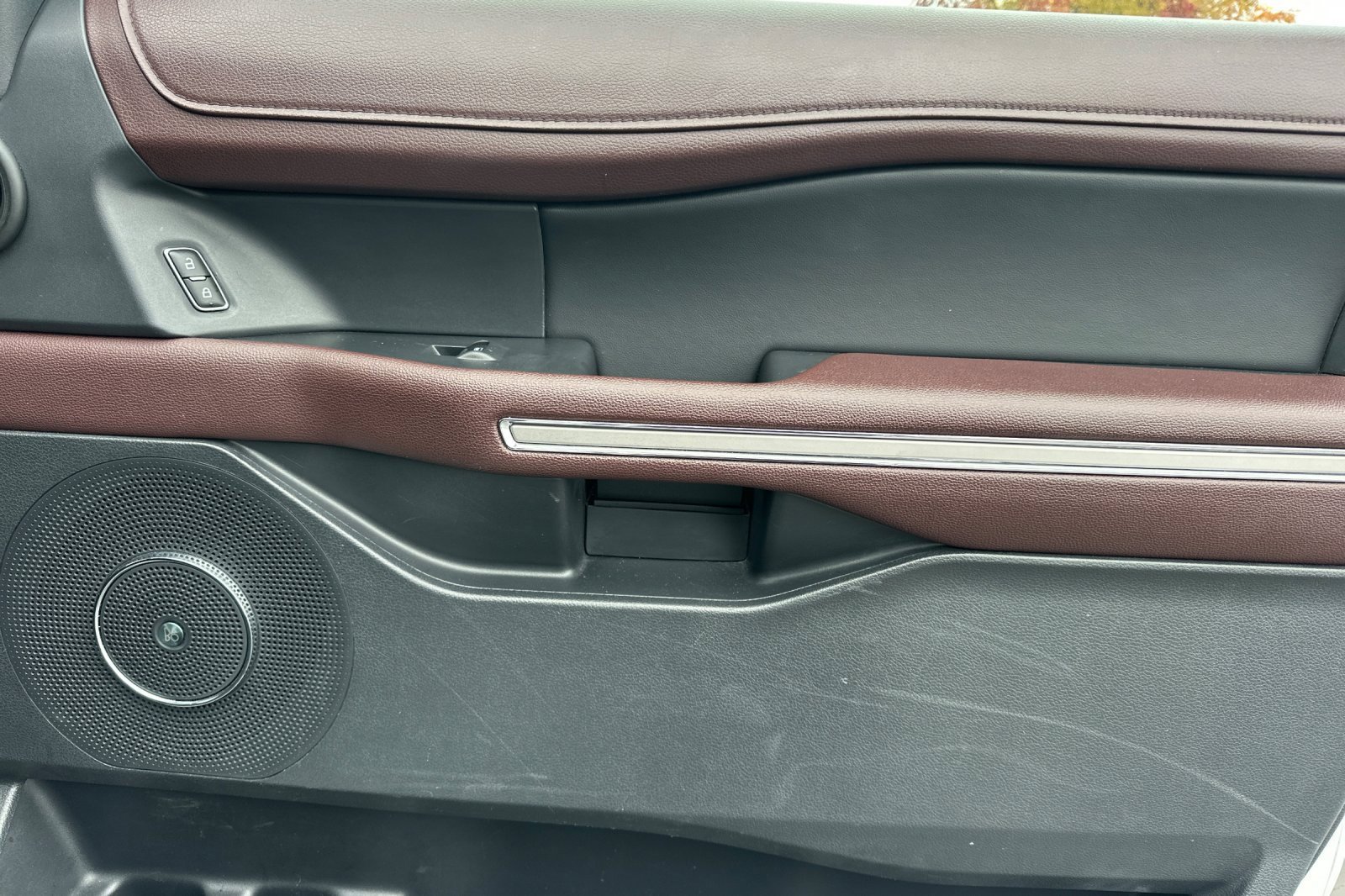 Used 2024 Ford Expedition Max Limited image 21