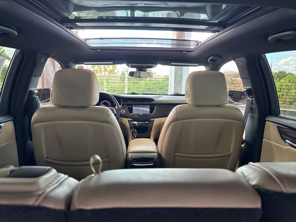 Used 2018 Cadillac XT5 Premium Luxury image 16
