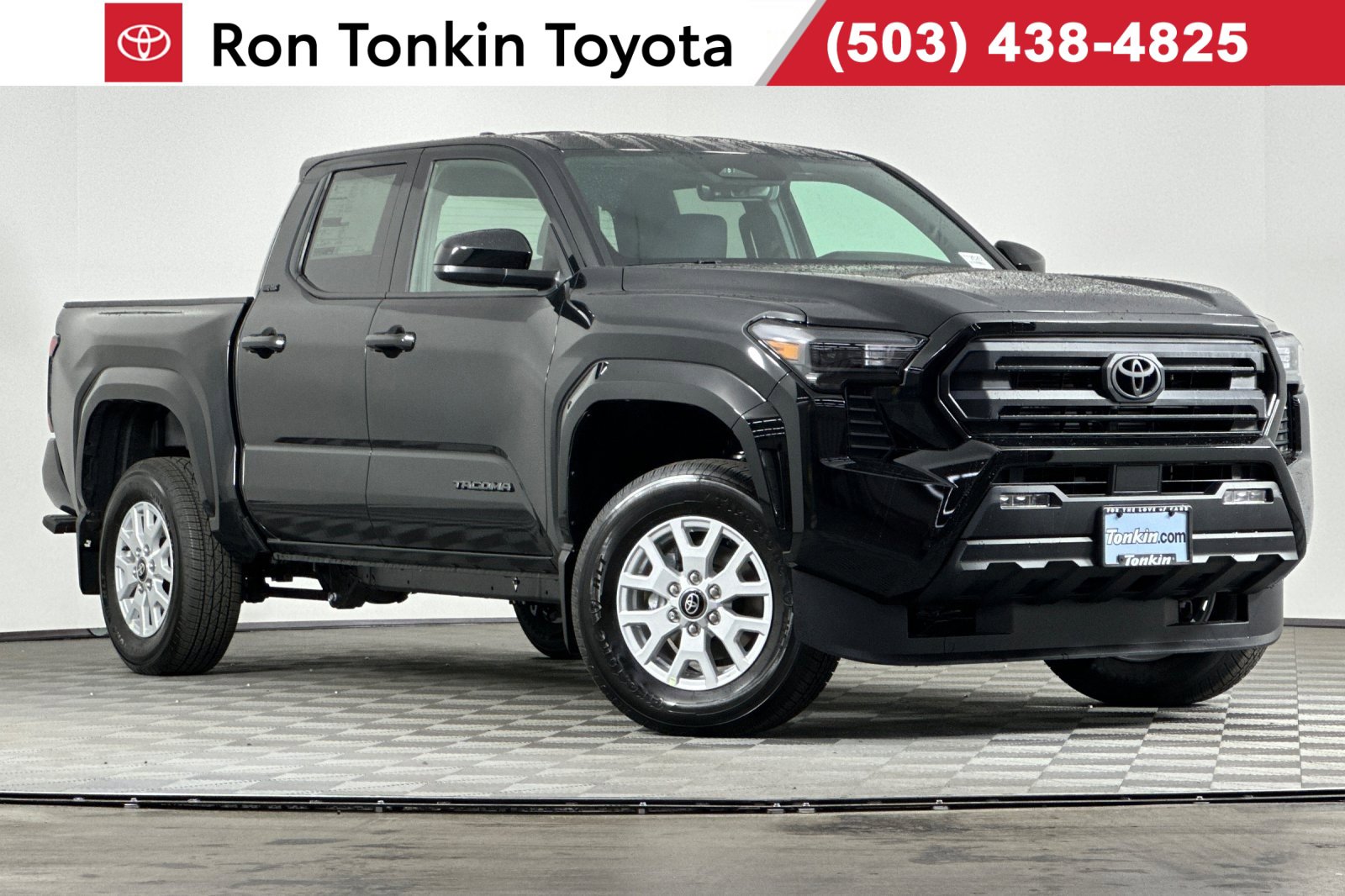 New 2025 Toyota Tacoma SR5