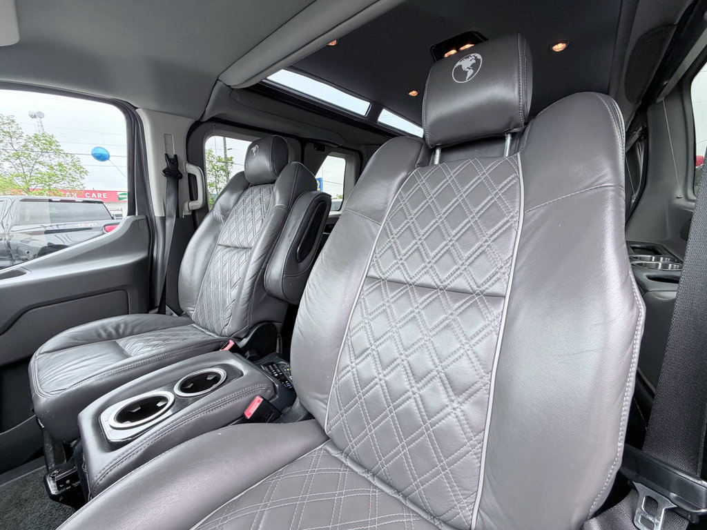 Used 2022 Ford Transit 150 Low Roof AWD image 22