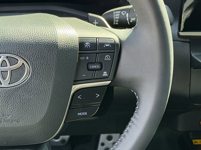 Certified 2025 Toyota Camry SE w/ Convenience Package image 15