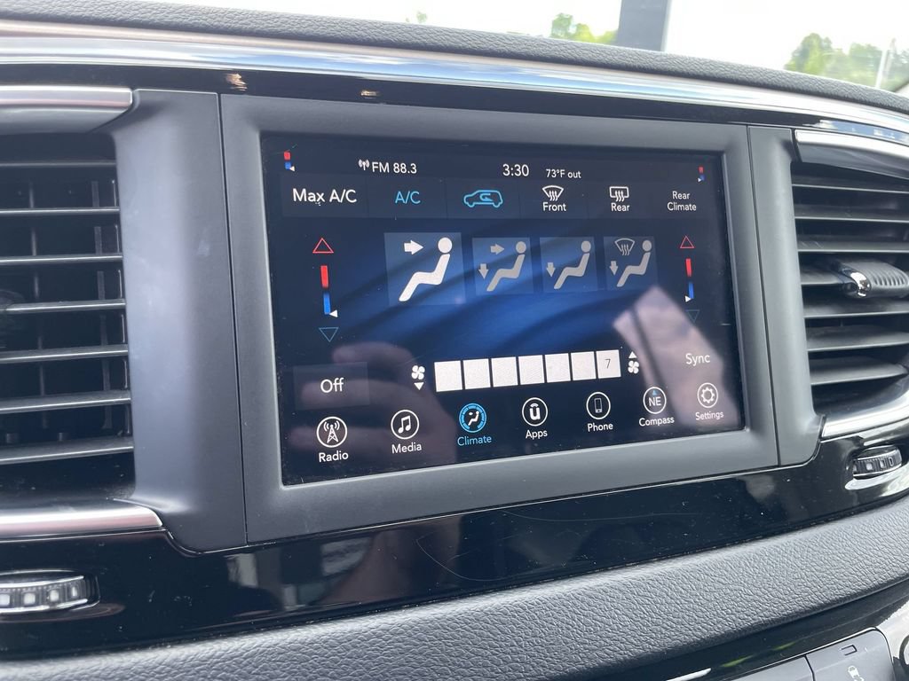 Used 2020 Chrysler Voyager Lxi FWD image 11