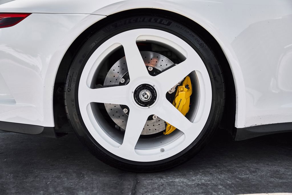 Used 2018 Porsche 911 GT3 RWD image 22