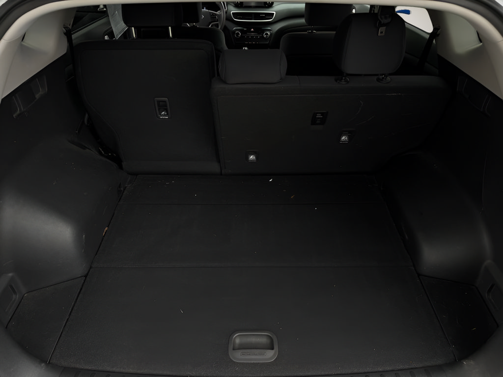 Used 2021 Hyundai Tucson SE w/ Cargo Package FWD image 11
