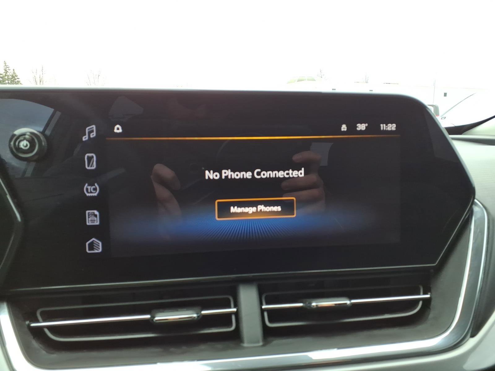 Certified 2024 Chevrolet Trax ACTIV image 21