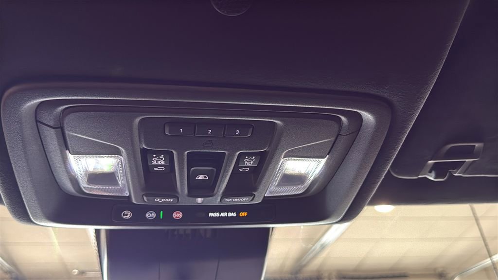 Used 2025 GMC Sierra 1500 Denali Ultimate image 37