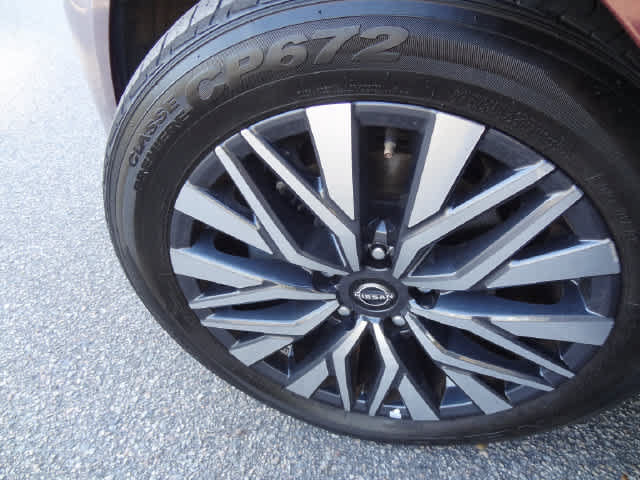 Used 2024 Nissan Altima 2.5 SV w/ SV Premium Package FWD image 32