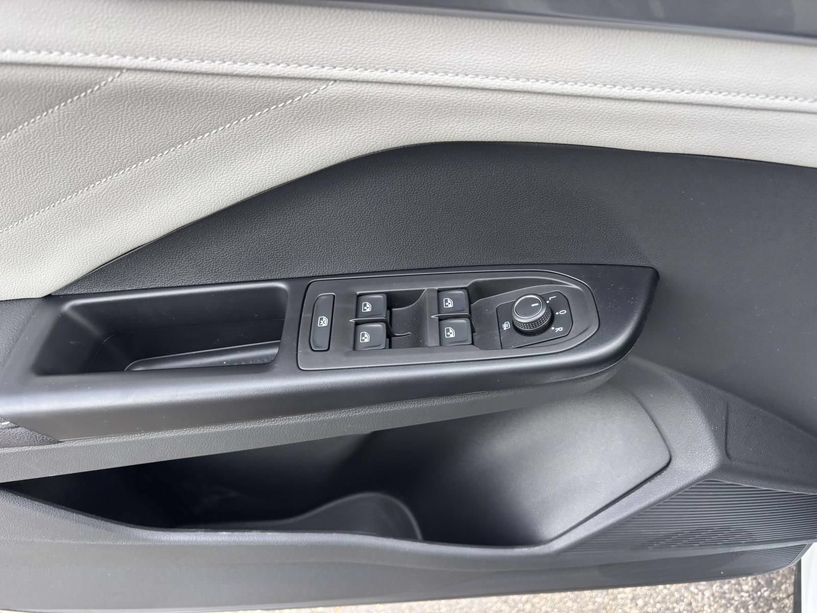 New 2026 Volkswagen Taos SEL AWD/4WD image 15