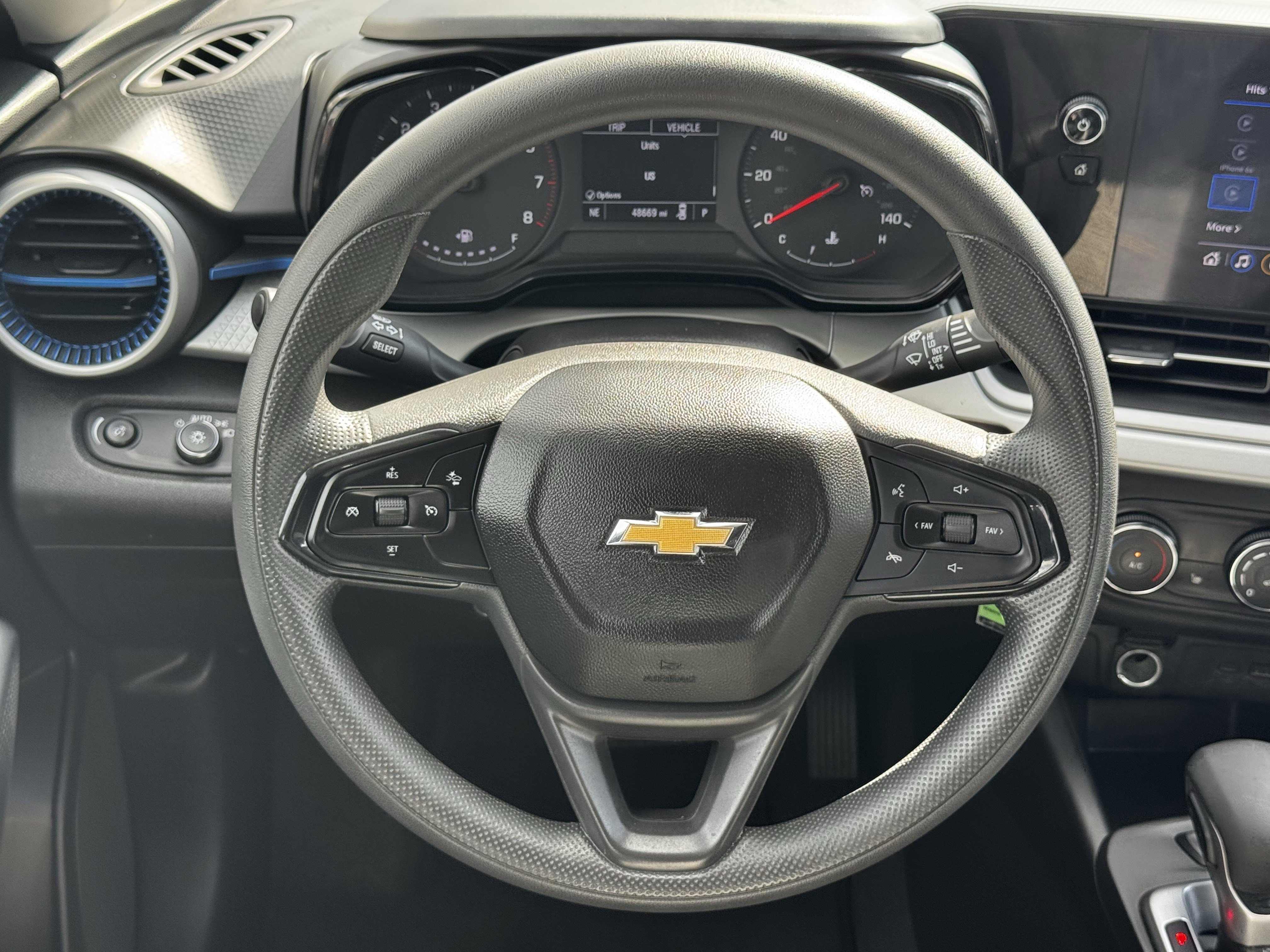 Used 2024 Chevrolet Trax LS w/ LS Convenience Package FWD image 15