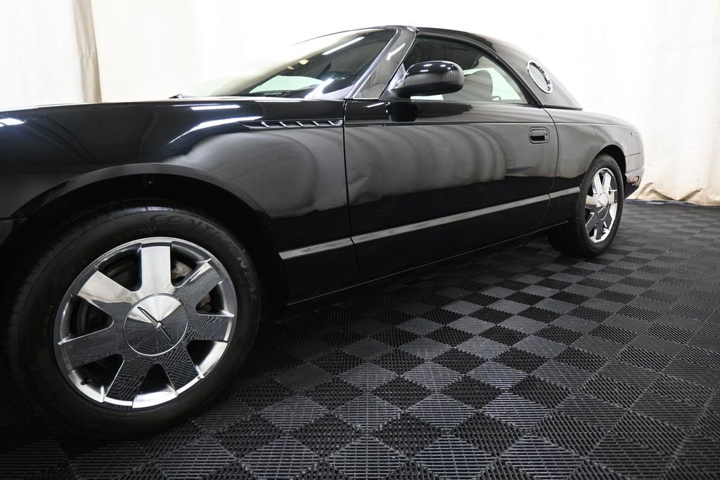 Used 2002 Ford Thunderbird RWD image 9
