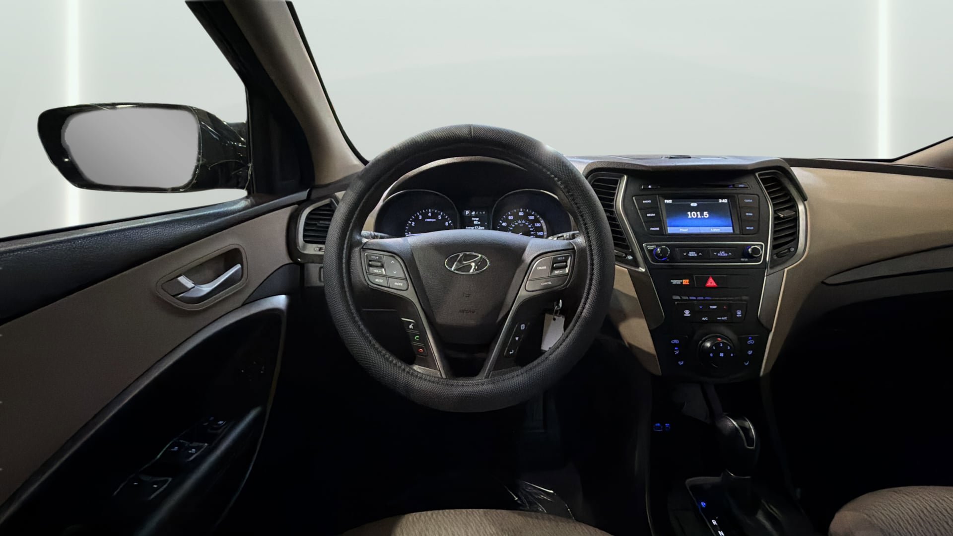 Used 2017 Hyundai Santa Fe Sport w/ Cargo Package FWD image 16