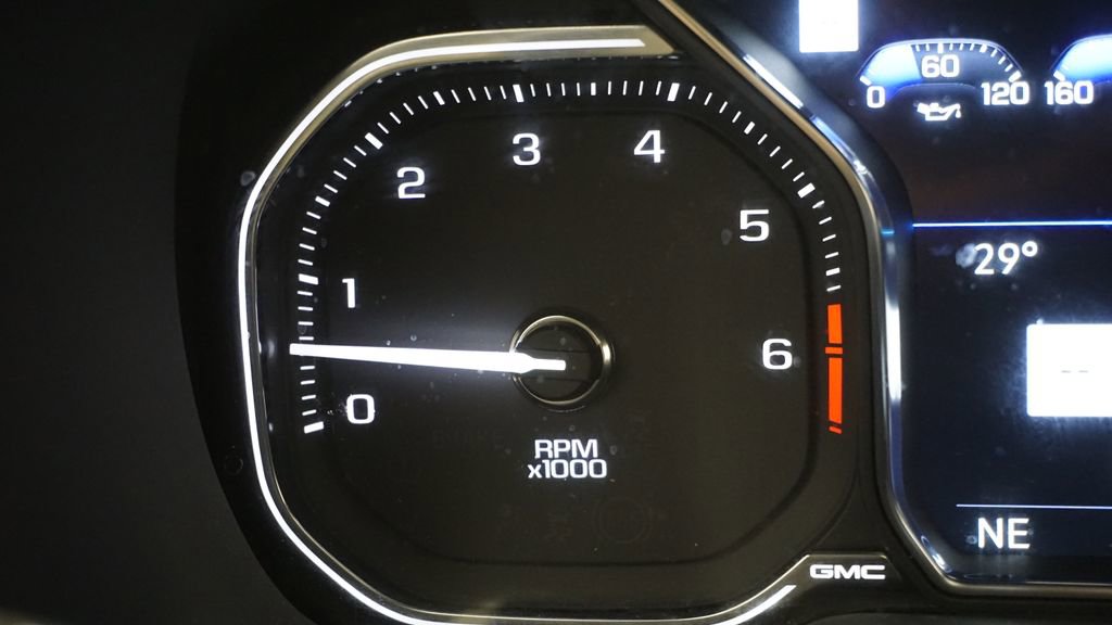 Used 2021 GMC Yukon XL SLT w/ SLT Premium Package image 49