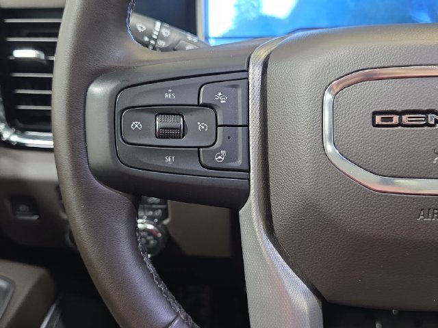 Used 2024 GMC Sierra 2500 Denali w/ Technology Package AWD/4WD image 16
