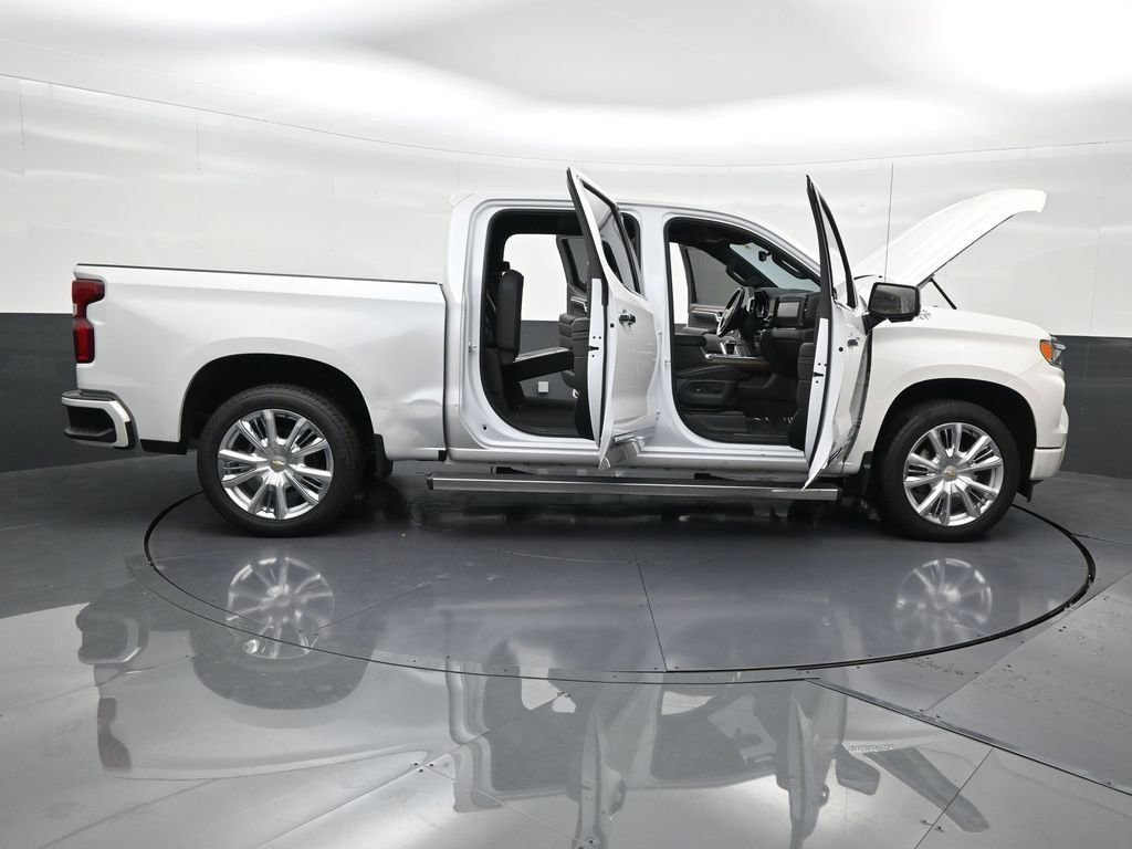 Used 2023 Chevrolet Silverado 1500 High Country w/ High Country Premium Package image 32