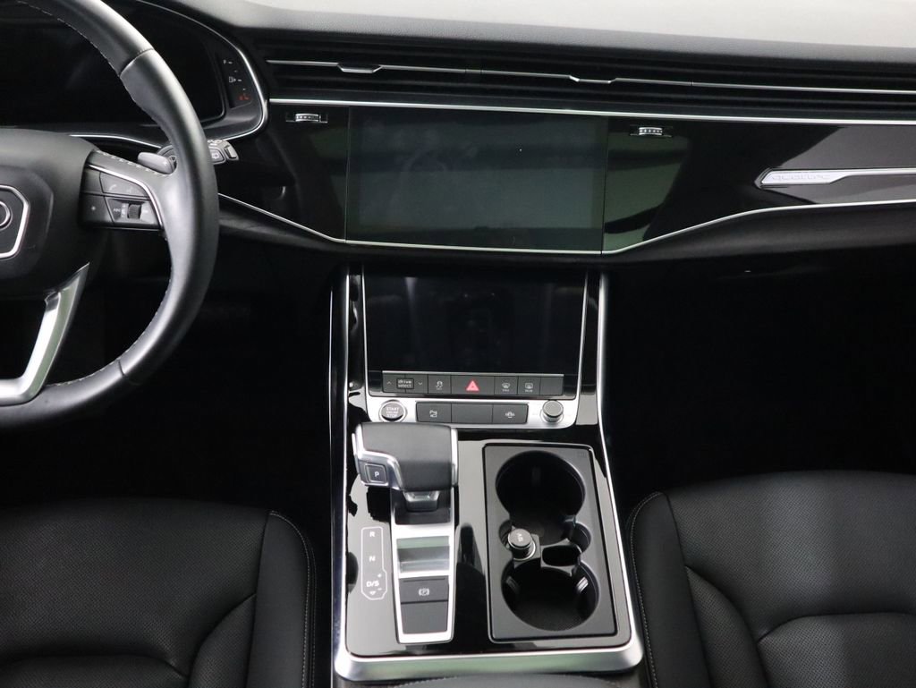 Certified 2022 Audi Q8 Premium Plus w/ Premium Plus Package image 14