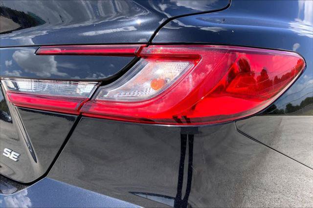 Certified 2025 Toyota Camry SE FWD image 30
