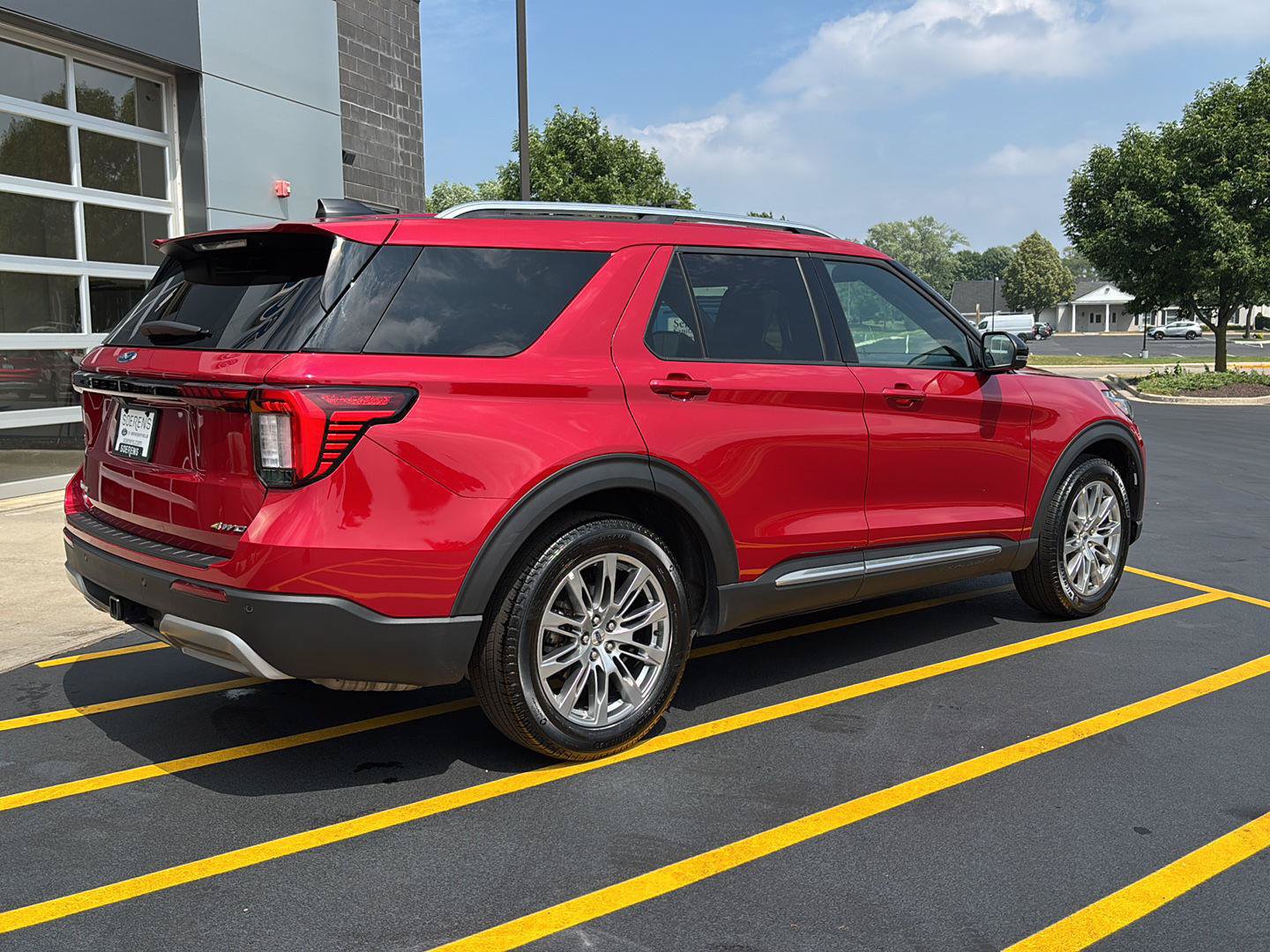 Used 2026 Ford Explorer Platinum AWD/4WD image 6