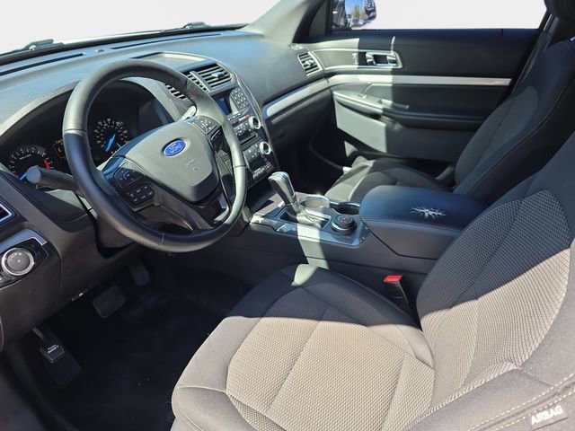 Used 2017 Ford Explorer XLT AWD/4WD image 20