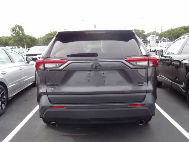 Used 2023 Toyota RAV4 XLE Premium AWD/4WD image 5