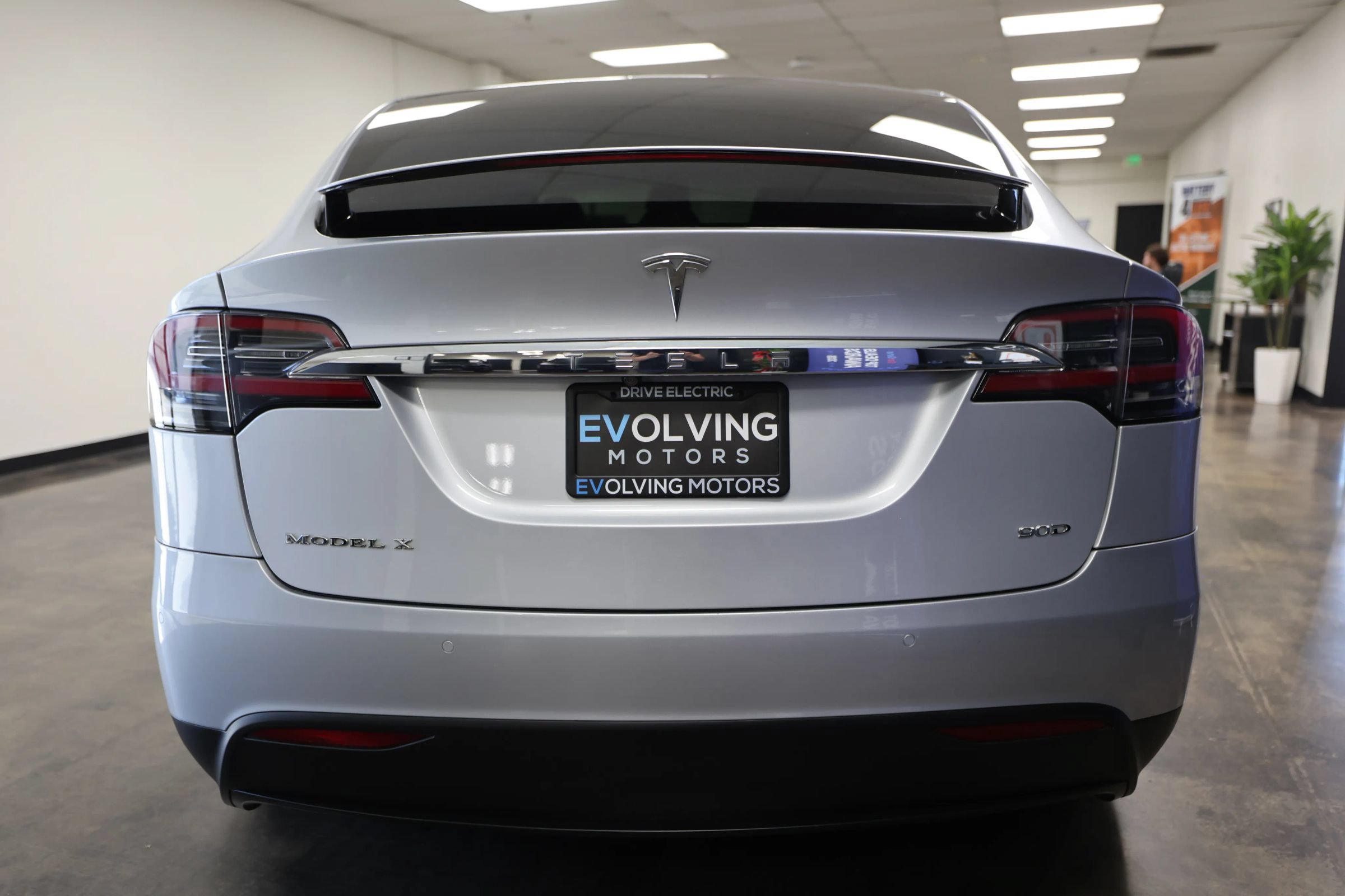Used 2017 Tesla Model X 90D AWD/4WD image 9