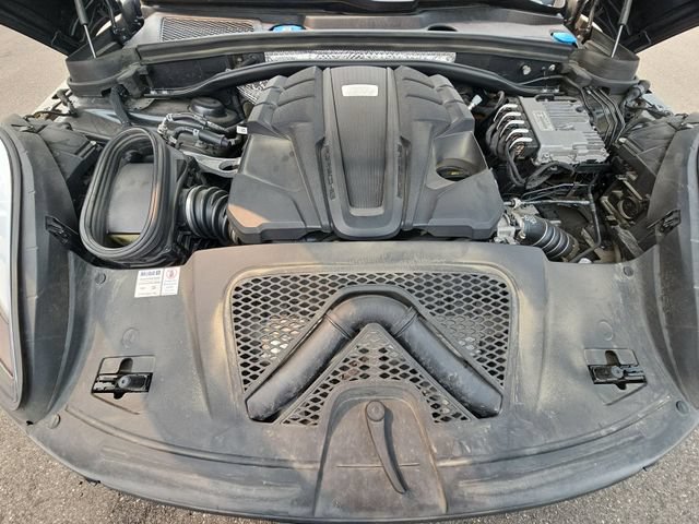 Used 2021 Porsche Macan S AWD/4WD image 32