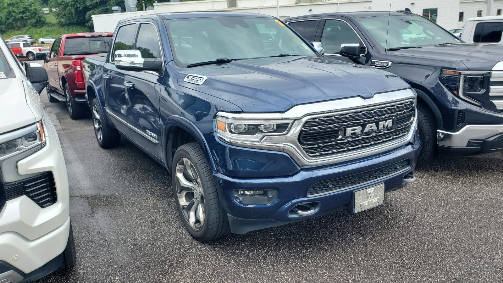 Used 2019 RAM 1500 Limited w/ Advanced Safety Group AWD/4WD image 2