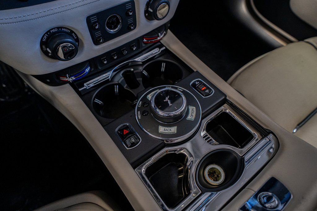 Used 2018 Rolls-Royce Wraith image 41