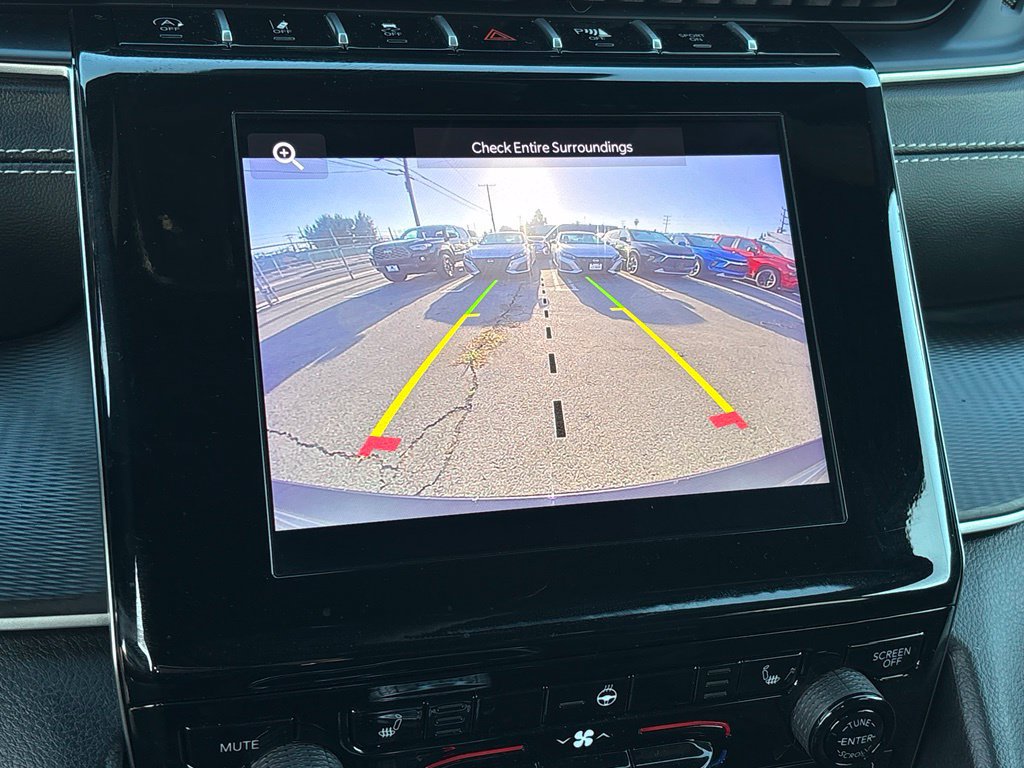 Used 2023 Jeep Grand Cherokee Altitude RWD image 17