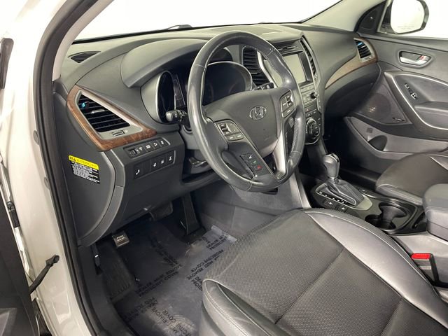 Used 2018 Hyundai Santa Fe AWD image 3