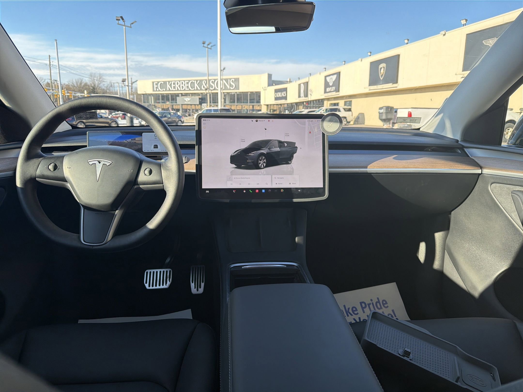 Used 2024 Tesla Model Y Long Range image 18