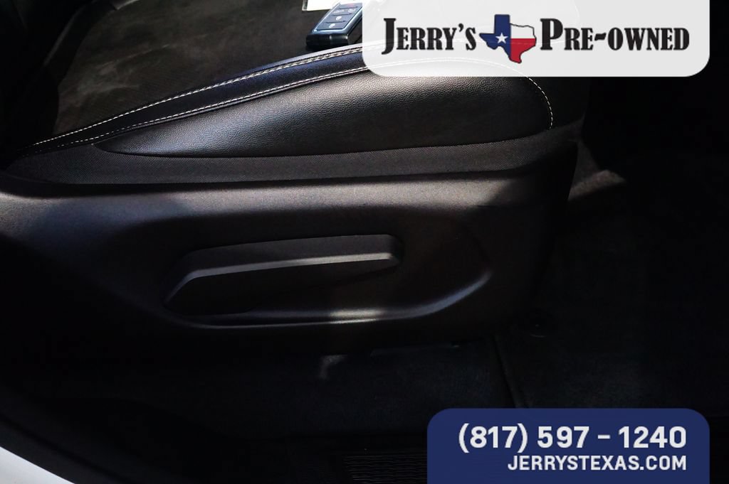 Used 2023 Jeep Grand Cherokee L Laredo AWD/4WD image 25