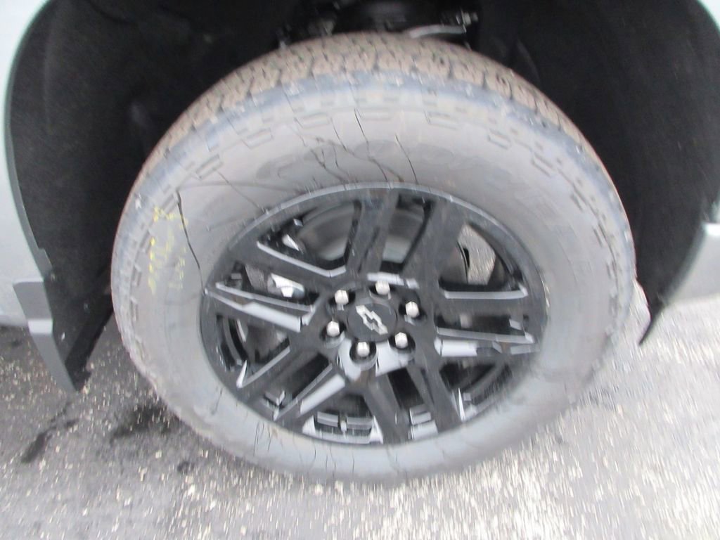 Used 2026 Chevrolet Silverado 1500 RST w/ RST Select Package image 9