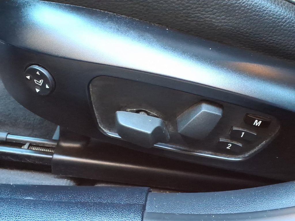 Used 2011 BMW 328i Sedan RWD image 13