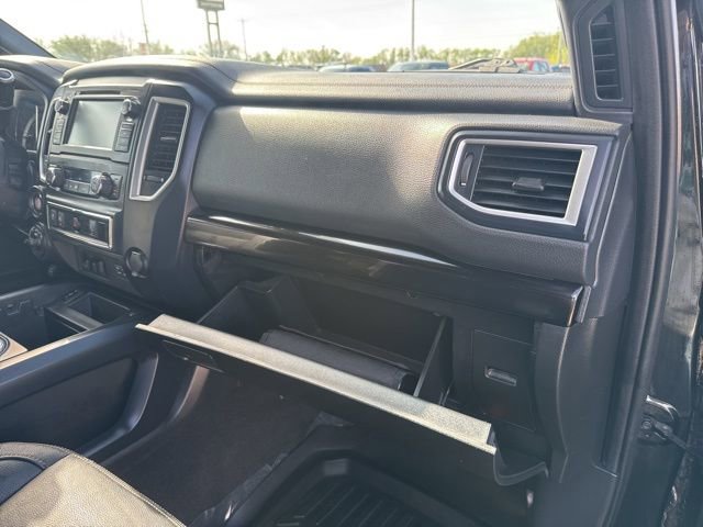 Used 2019 Nissan Titan SL w/ Midnight Edition AWD/4WD image 62