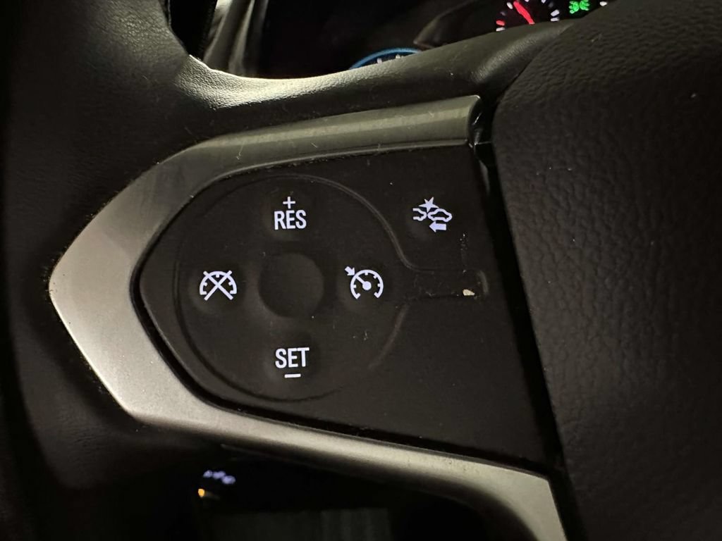 Used 2023 Chevrolet Traverse LT AWD/4WD image 34