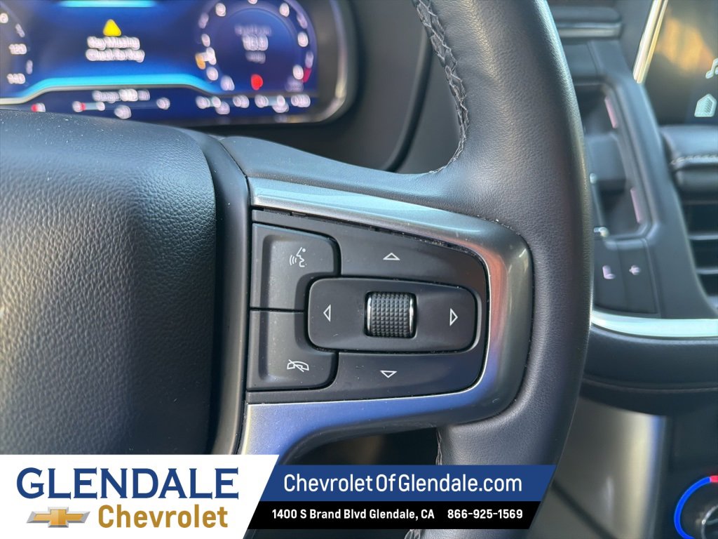 Used 2023 Chevrolet Suburban Premier image 12