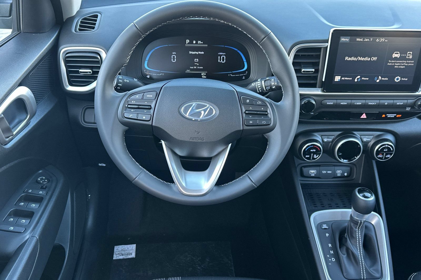 Certified 2026 Hyundai Venue SEL FWD image 17