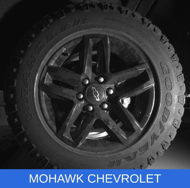 Used 2019 Chevrolet Silverado 1500 LT Trail Boss AWD/4WD image 26