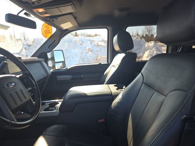 Used 2015 Ford F350 Lariat image 18