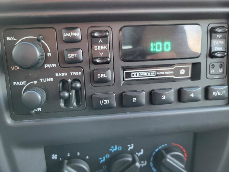 Used 2000 Jeep Cherokee SE image 47