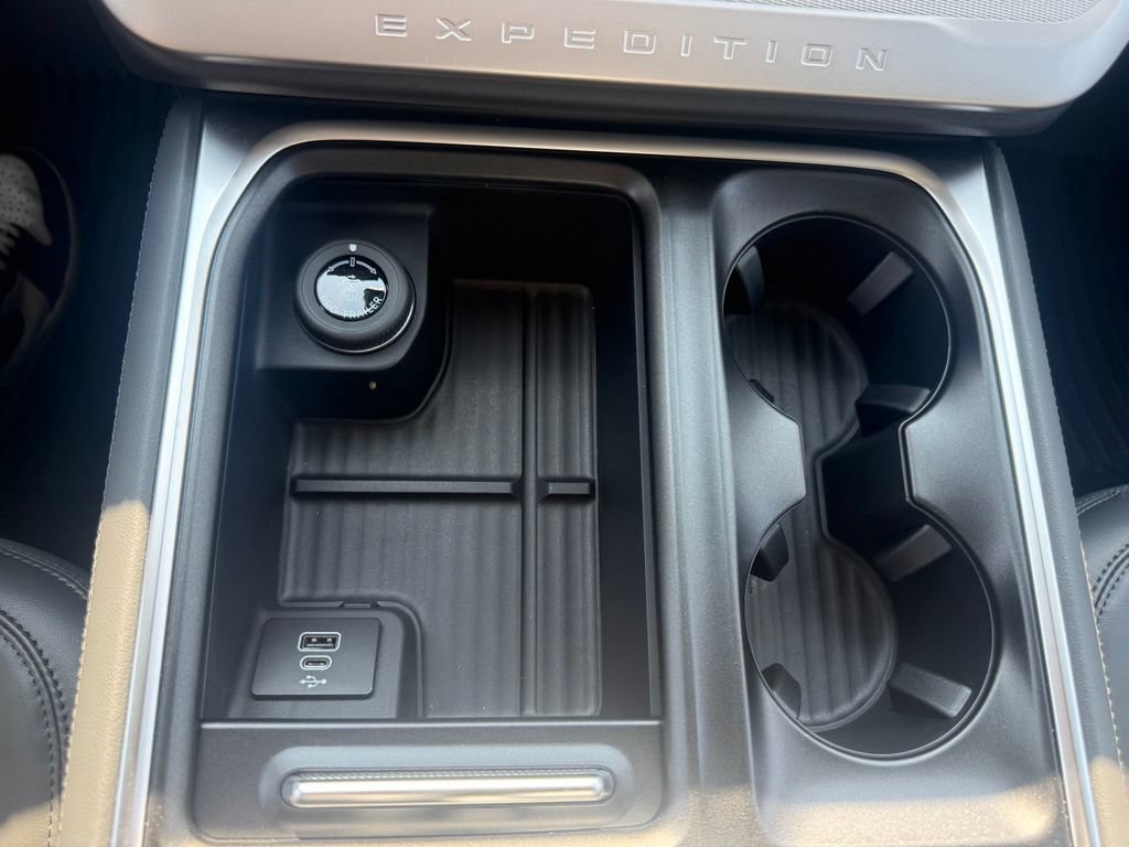 New 2026 Ford Expedition Max Active AWD/4WD image 23